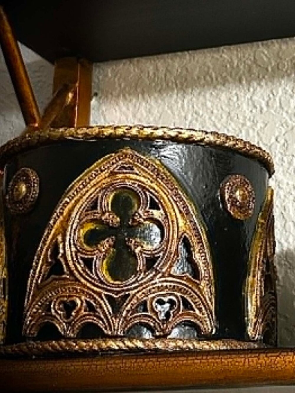 NWT Set of 2 Sculptured Gothic Arch Quatrefoil Lidded Boxes Black Gold 6"& 5" - Picture 7 of 7